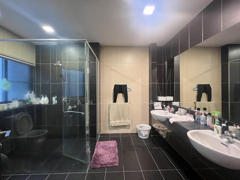 Semi-Detached House for Sale in Jade Hills (Kajang) - Janice Lau - Bathroom - PropertyGuru.com.my