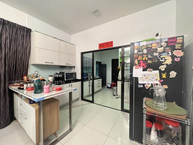 Semi-Detached House for Sale in Jade Hills (Kajang) - Janice Lau - Kitchen - PropertyGuru.com.my