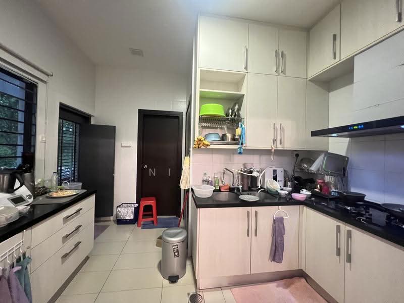 Semi-Detached House for Sale in Jade Hills (Kajang) - Janice Lau - Kitchen - PropertyGuru.com.my