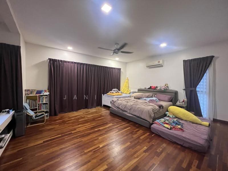 Semi-Detached House for Sale in Jade Hills (Kajang) - Janice Lau - Bedroom - PropertyGuru.com.my