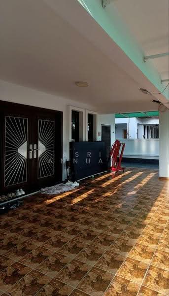 Terraced House for Sale in Sungai Buloh (Selangor) - Asri Annuar - Entrance - PropertyGuru.com.my