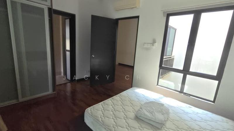 Rumah Teres 2-Tingkat untuk Disewa di Leisure Farm (Gelang Patah) - Jacky Chua - Bedroom - PropertyGuru.com.my