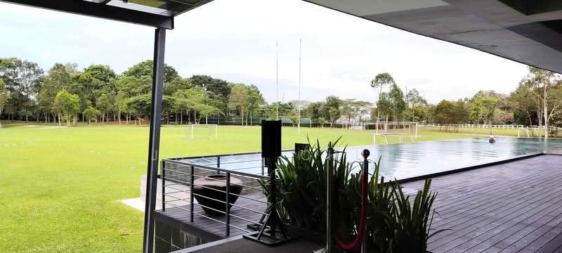 Rumah Teres 2-Tingkat untuk Disewa di Leisure Farm (Gelang Patah) - Jacky Chua - Pool - PropertyGuru.com.my