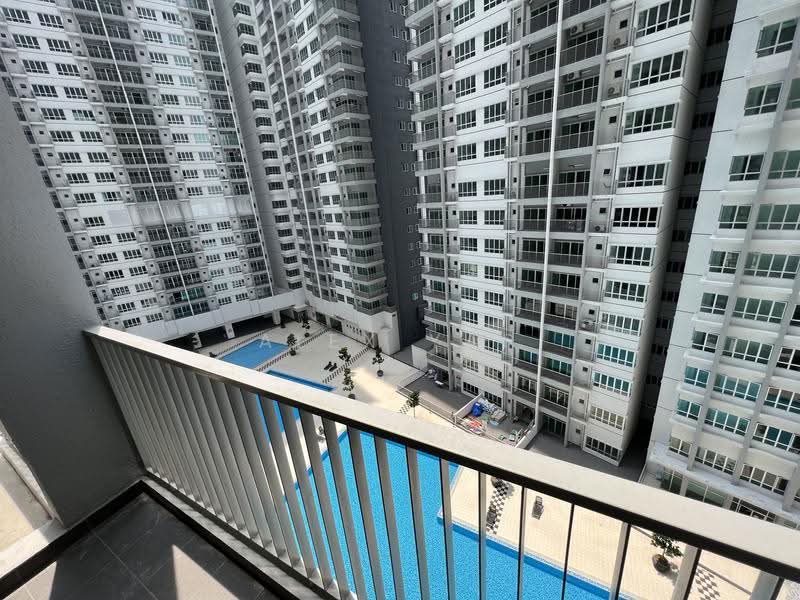 Service Residence for Sale at Serviced Residence @ Razak City Residences (RC Residences) - Alex Yap - Balcony - PropertyGuru.com.my