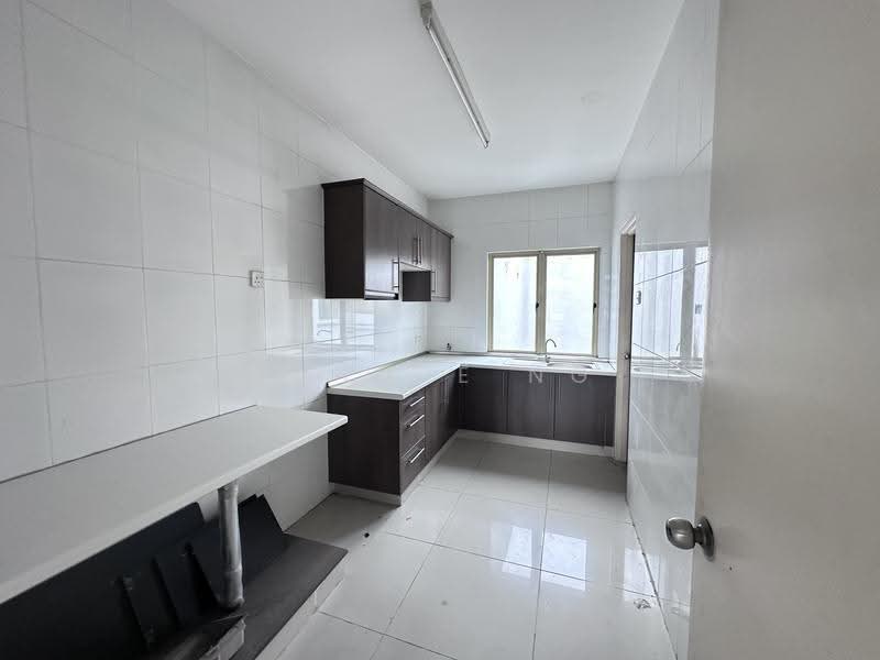 Kondominium untuk Dijual di East Lake Residence - Jackie Ng - Kitchen - PropertyGuru.com.my