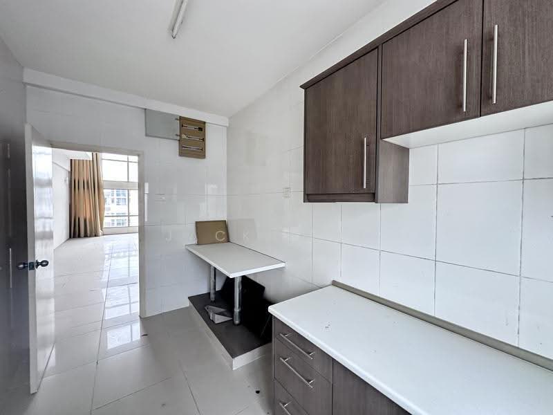Kondominium untuk Dijual di East Lake Residence - Jackie Ng - Kitchen - PropertyGuru.com.my