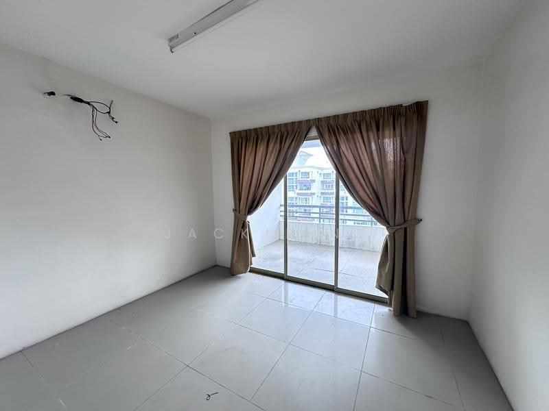 Kondominium untuk Dijual di East Lake Residence - Jackie Ng - Balcony - PropertyGuru.com.my