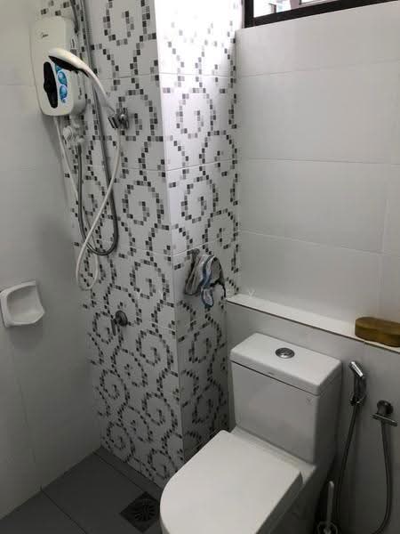 Kediaman Servis untuk Disewa di Citywoods - YY Tey - Bathroom - PropertyGuru.com.my