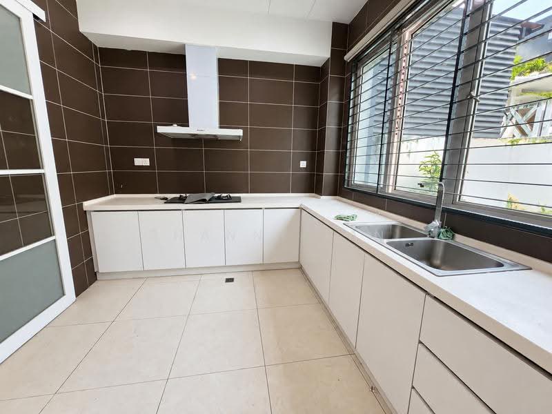 Rumah Berkembar untuk Dijual di Bukit Suria (Cheras) - Shanny Tan - Kitchen - PropertyGuru.com.my