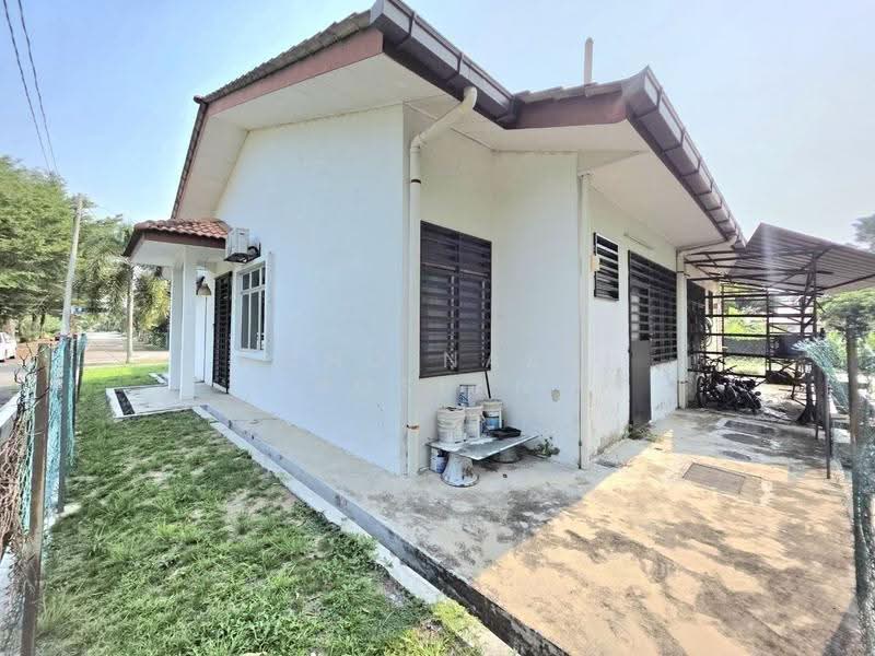 Rumah Teres 1-Tingkat untuk Dijual di Taman Medan Jaya (Telok Panglima Garang) - Mohd Nazri Roslan - PropertyGuru.com.my