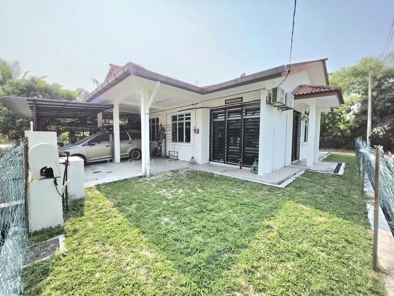 Rumah Teres 1-Tingkat untuk Dijual di Taman Medan Jaya (Telok Panglima Garang) - Mohd Nazri Roslan - PropertyGuru.com.my