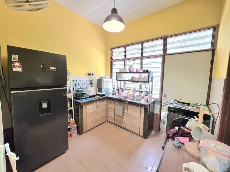 Rumah Teres 1-Tingkat untuk Dijual di Taman Medan Jaya (Telok Panglima Garang) - Mohd Nazri Roslan - PropertyGuru.com.my
