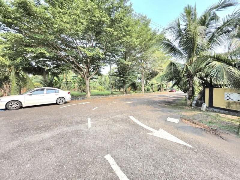 Rumah Teres 1-Tingkat untuk Dijual di Taman Medan Jaya (Telok Panglima Garang) - Mohd Nazri Roslan - PropertyGuru.com.my