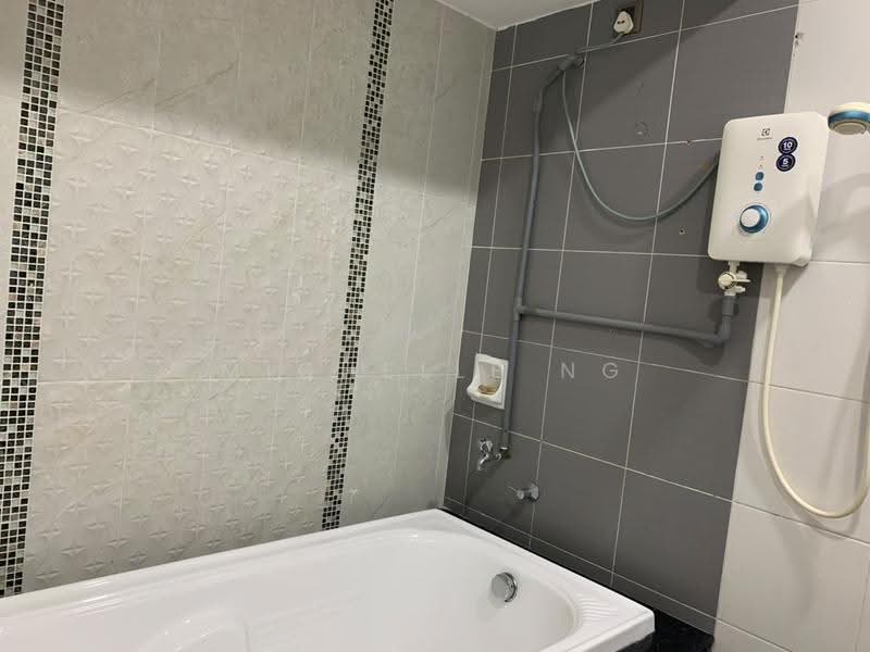Rumah Kluster untuk Dijual di Tebrau (Johor) - Michelle Ng - Bathroom - PropertyGuru.com.my