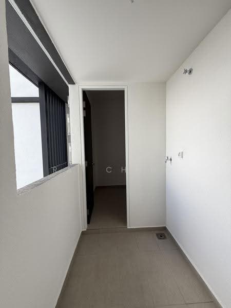 Service Residence for Sale at Kensho Residence - Ray Chong - Yard - PropertyGuru.com.my