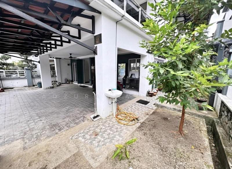 Rumah Berkembar untuk Dijual di Saujana Villa (Kajang) - Adzura Zamedin - Exterior - PropertyGuru.com.my