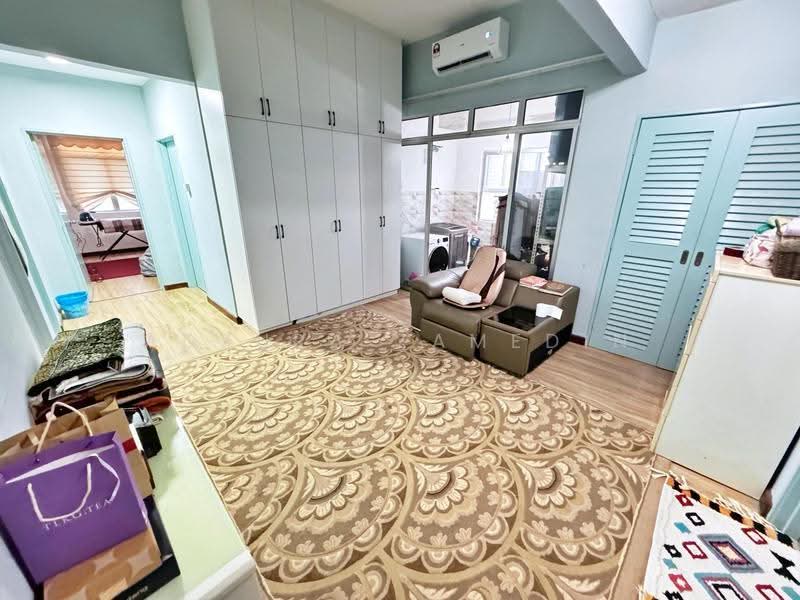 Rumah Berkembar untuk Dijual di Saujana Villa (Kajang) - Adzura Zamedin - Living Room - PropertyGuru.com.my