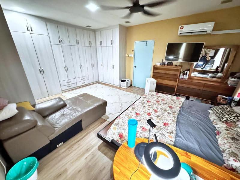 Rumah Berkembar untuk Dijual di Saujana Villa (Kajang) - Adzura Zamedin - Bedroom - PropertyGuru.com.my