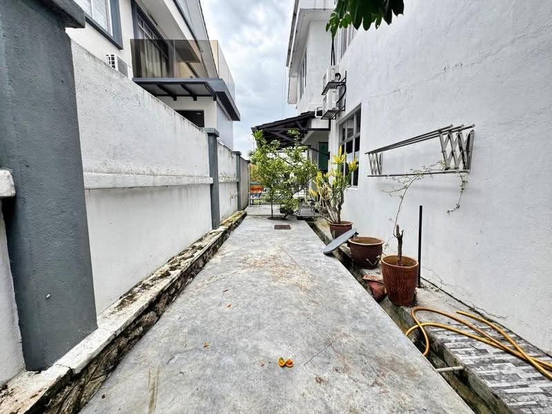 Rumah Berkembar untuk Dijual di Saujana Villa (Kajang) - Adzura Zamedin - PropertyGuru.com.my