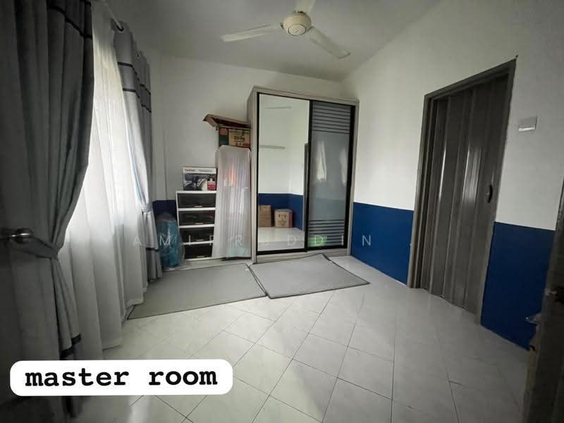 Apartment for Sale at Pangsapuri Putra Indah - Amirruddin . - Master Bedroom - PropertyGuru.com.my