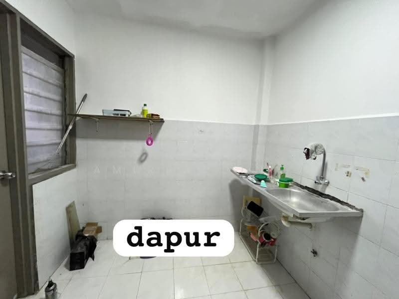 Apartment for Sale at Pangsapuri Putra Indah - Amirruddin . - Kitchen - PropertyGuru.com.my