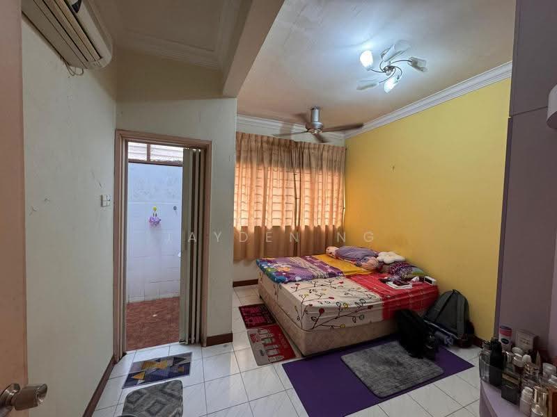 Rumah Teres 2-Tingkat untuk Dijual di Bandar Putra Kulai (Kulai) - Jayden Ng - Bedroom - PropertyGuru.com.my