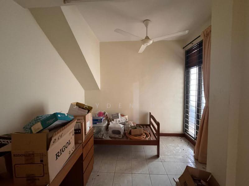 Rumah Teres 2-Tingkat untuk Dijual di Bandar Putra Kulai (Kulai) - Jayden Ng - Bedroom - PropertyGuru.com.my