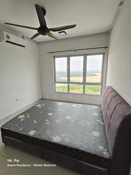 Kondominium untuk Disewa di Aspire Residence - Jeev Syds - Master Bedroom - PropertyGuru.com.my