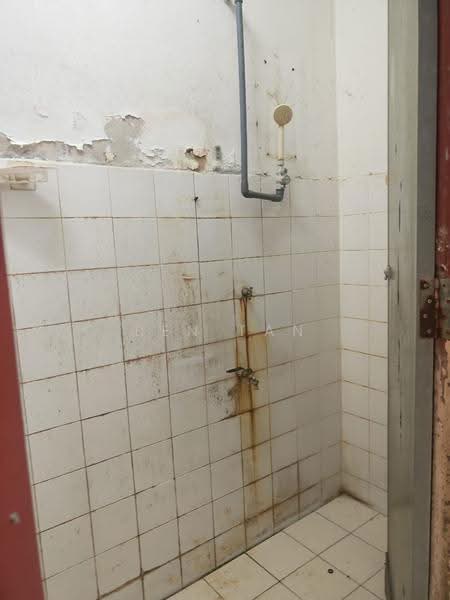 Apartment for Sale at Permai @ USJ 1 (Coral Court) - Ben Tan - Bathroom - PropertyGuru.com.my