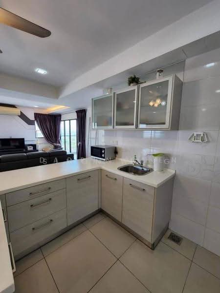Kondominium untuk Dijual di Ujana Executive Apartment - Simon Wang - Kitchen - PropertyGuru.com.my