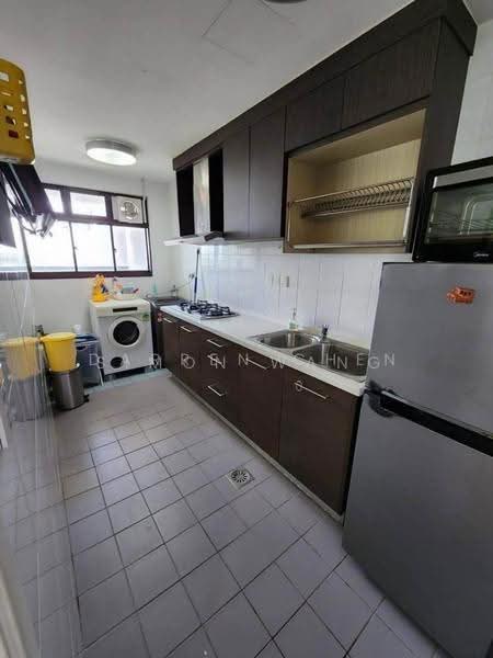 Kondominium untuk Dijual di Ujana Executive Apartment - Simon Wang - Kitchen - PropertyGuru.com.my