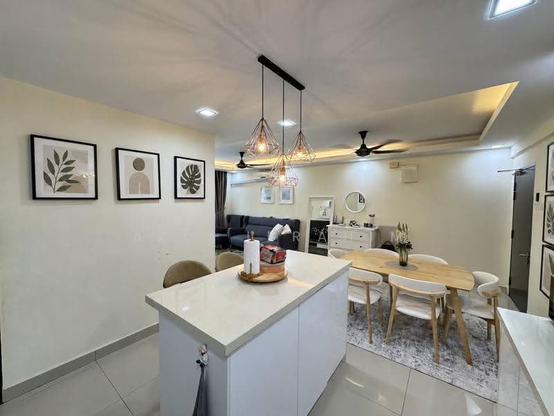 Kediaman Servis untuk Dijual di Amara - Azli Ibrahim - Living Room - PropertyGuru.com.my