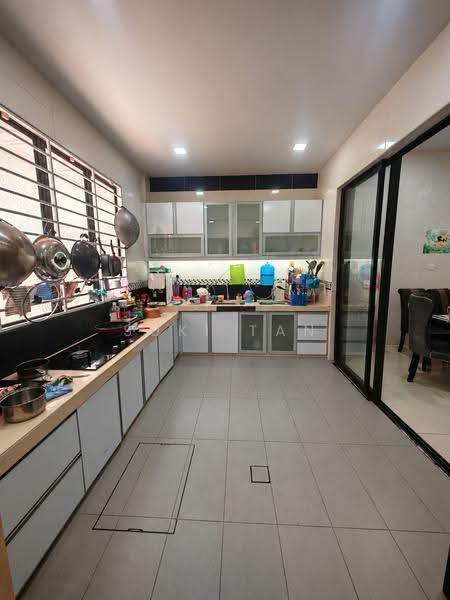 Rumah Teres 3-Tingkat untuk Dijual di Kipark Sri Utara (Batu) - Suki Tan - Kitchen - PropertyGuru.com.my