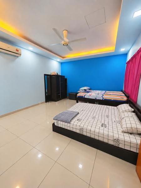 Rumah Teres 3-Tingkat untuk Dijual di Kipark Sri Utara (Batu) - Suki Tan - Bedroom - PropertyGuru.com.my