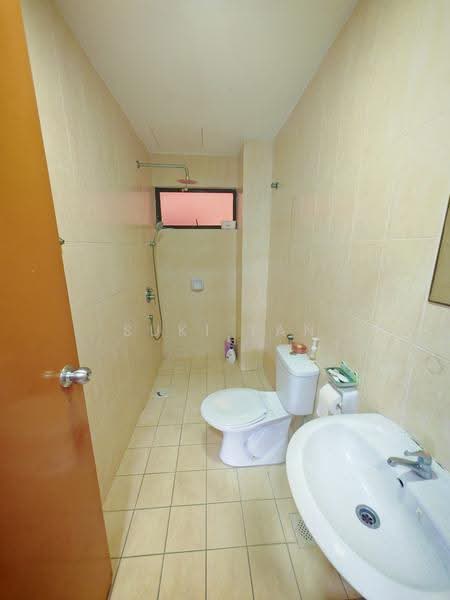 Rumah Teres 3-Tingkat untuk Dijual di Kipark Sri Utara (Batu) - Suki Tan - Bathroom - PropertyGuru.com.my