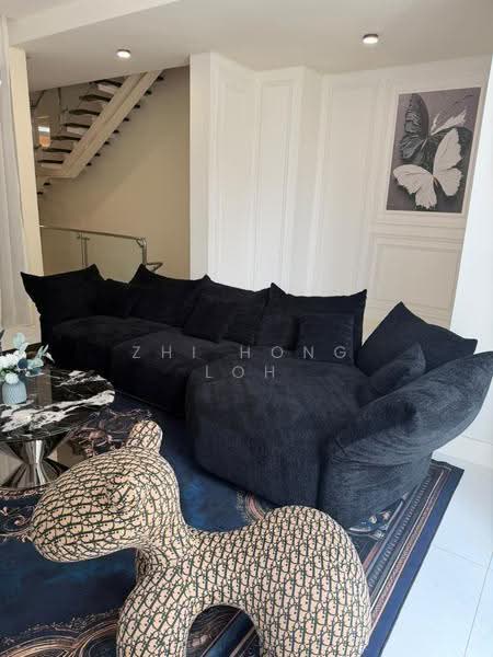 Townhouse for Rent in Bukit Kiara (Kuala Lumpur) - Zhi Hong Loh - Living Room - PropertyGuru.com.my