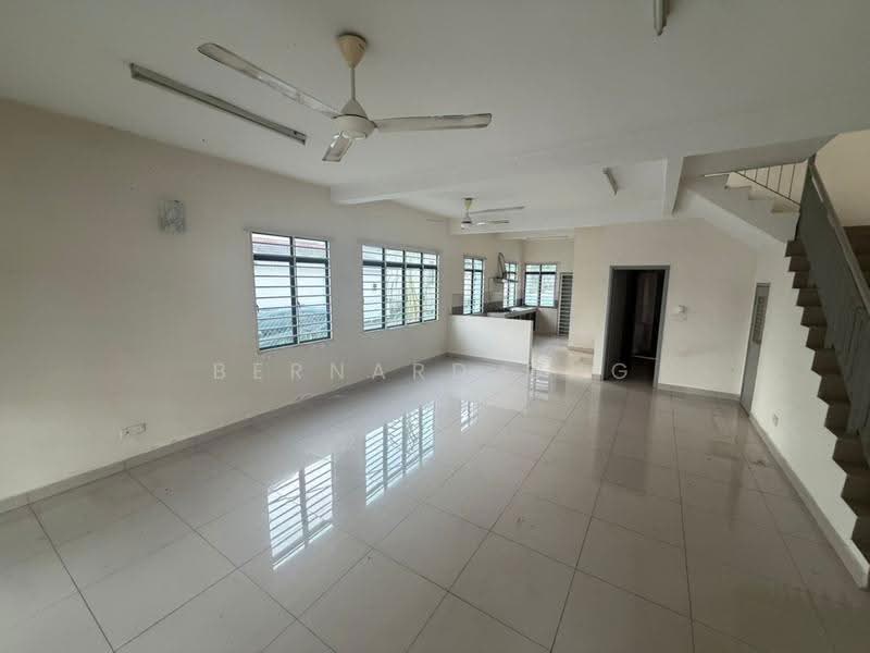 2-storey Terraced House for Sale in Saujana Rawang (Rawang) - Bernard Ong - Living Room - PropertyGuru.com.my