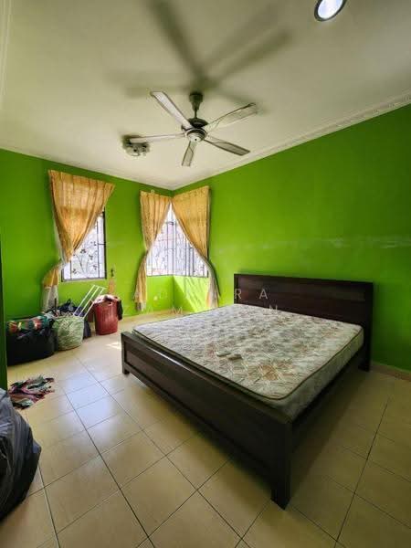 Rumah Berkembar untuk Dijual di Taman Kajang Impian (Kajang) - Adzura Zamedin - Bedroom - PropertyGuru.com.my