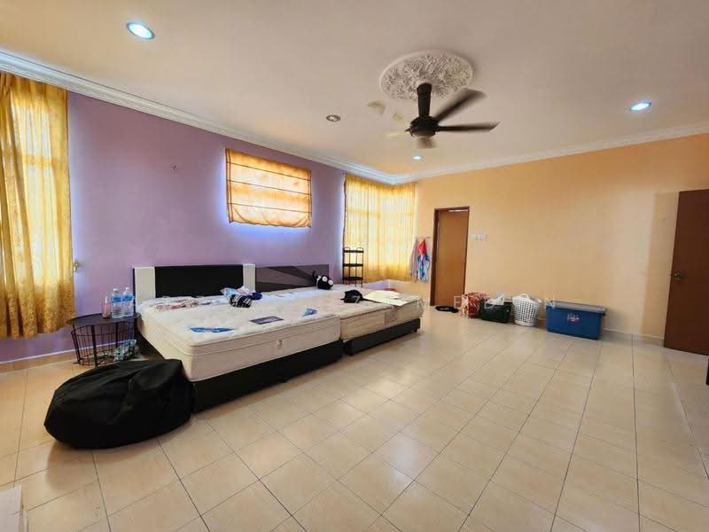 Rumah Berkembar untuk Dijual di Taman Kajang Impian (Kajang) - Adzura Zamedin - Bedroom - PropertyGuru.com.my
