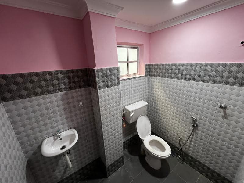 Rumah Teres 2-Tingkat untuk Dijual di Taman Melawati (Ulu Kelang) - Alex Yap - Bathroom - PropertyGuru.com.my
