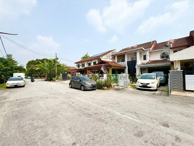 Rumah Teres 2-Tingkat untuk Dijual di Seksyen 7 (Bangi) - Azli Ibrahim - Exterior - PropertyGuru.com.my