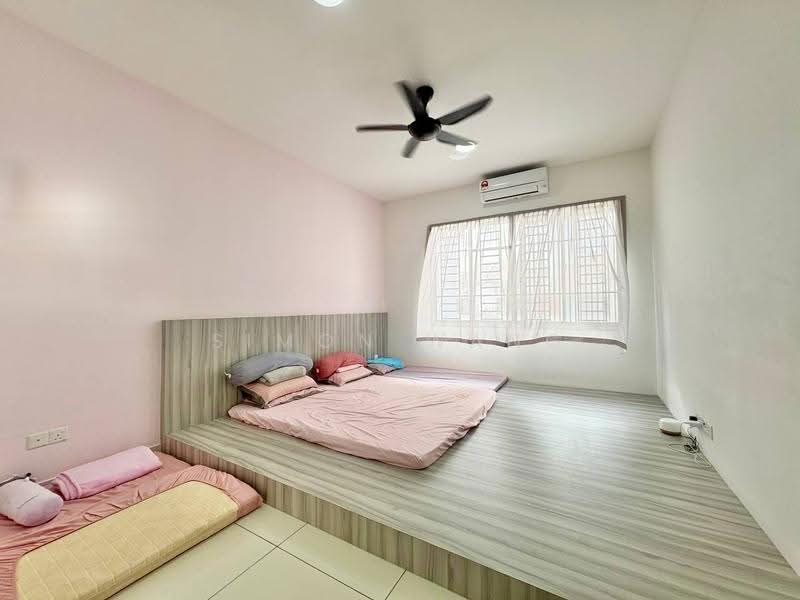 Rumah Kluster untuk Dijual di Austin Crest (Johor Bahru) - Simon Wang - Bedroom - PropertyGuru.com.my