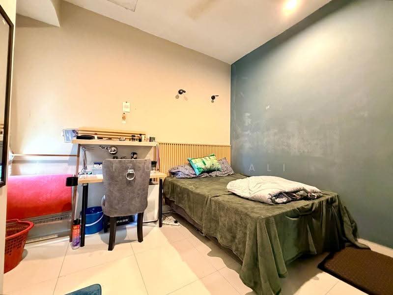 Rumah Teres 2-Tingkat untuk Dijual di D'Kayangan (Shah Alam) - Aizuddin Ali - Bedroom - PropertyGuru.com.my