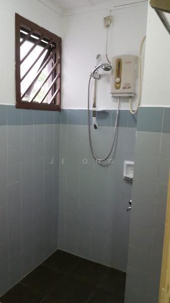 Pangsapuri untuk Disewa di Pan Vista - JE ONG - Bathroom - PropertyGuru.com.my