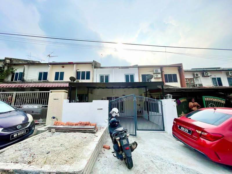 Rumah Teres 2-Tingkat untuk Dijual di Taman Murni (Cheras) - Azli Ibrahim - Exterior - PropertyGuru.com.my