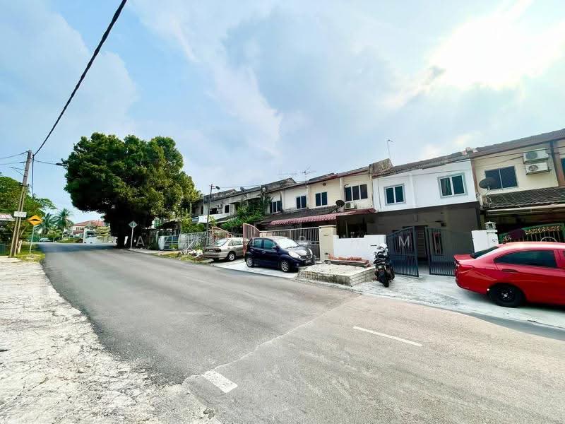 Rumah Teres 2-Tingkat untuk Dijual di Taman Murni (Cheras) - Azli Ibrahim - Exterior - PropertyGuru.com.my