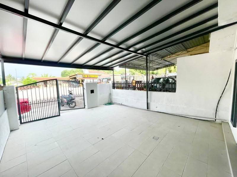 Rumah Teres 2-Tingkat untuk Dijual di Taman Murni (Cheras) - Azli Ibrahim - Exterior - PropertyGuru.com.my