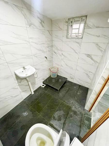 Rumah Teres 2-Tingkat untuk Dijual di Taman Murni (Cheras) - Azli Ibrahim - Bathroom - PropertyGuru.com.my