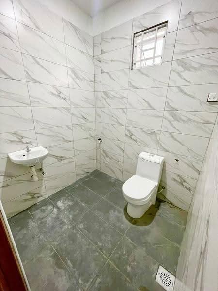 Rumah Teres 2-Tingkat untuk Dijual di Taman Murni (Cheras) - Azli Ibrahim - Bathroom - PropertyGuru.com.my