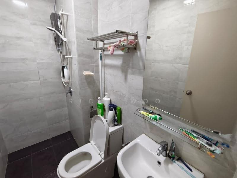Condominium for Sale at SKS Pavillion Residences - Ricky Woo - Bathroom - PropertyGuru.com.my